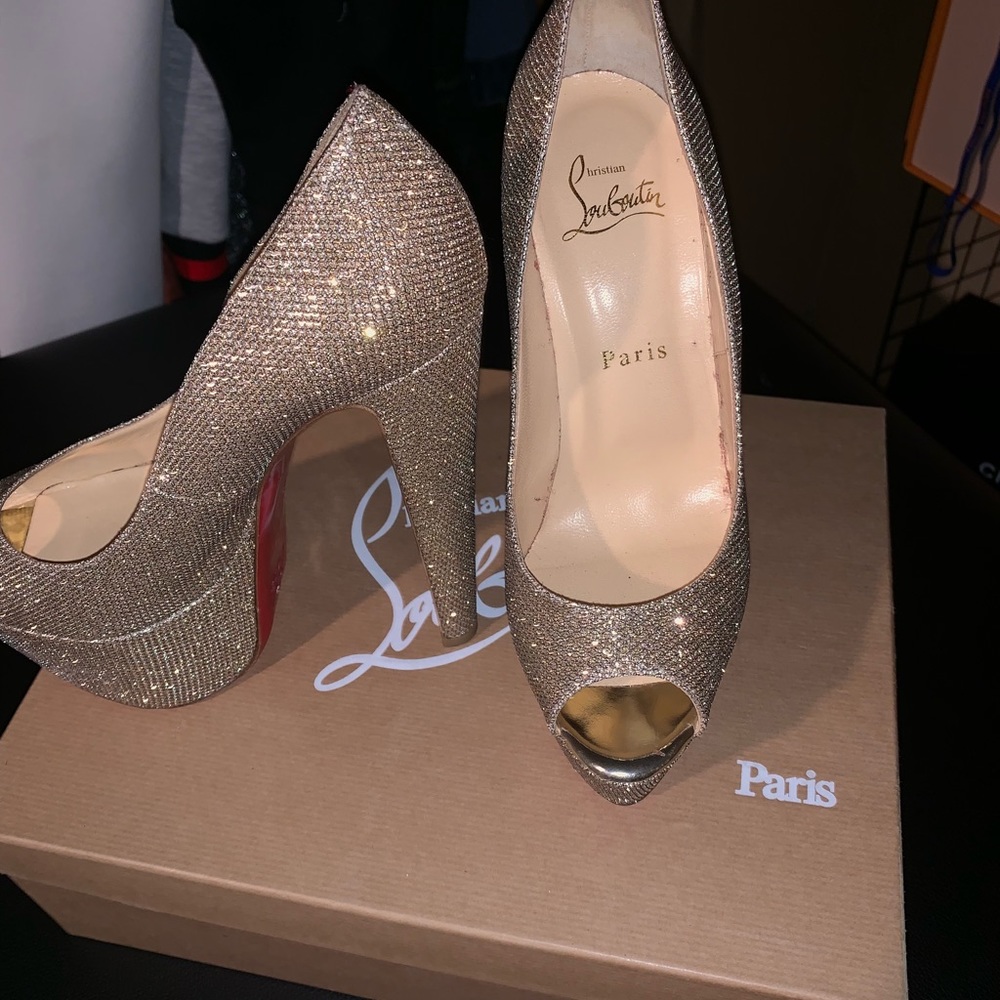 Red bottoms